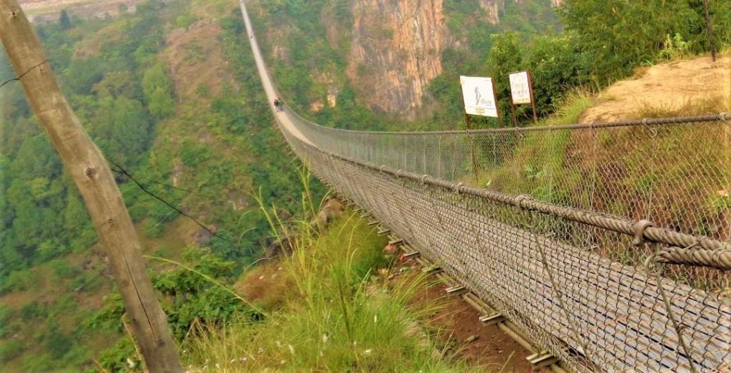 झोलुङ्गे पुलबाट हामफालेर बस्नेतको मृत्यु