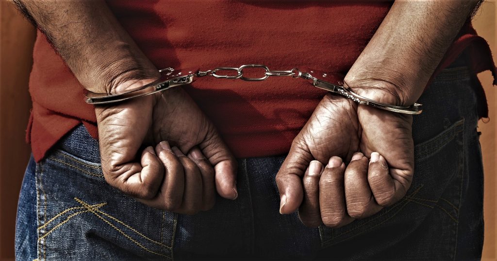 वडाध्यक्ष पक्राउ, पटक पटक १४ वर्षीय बालिकालाई बलात्कार गरेको आरोप
