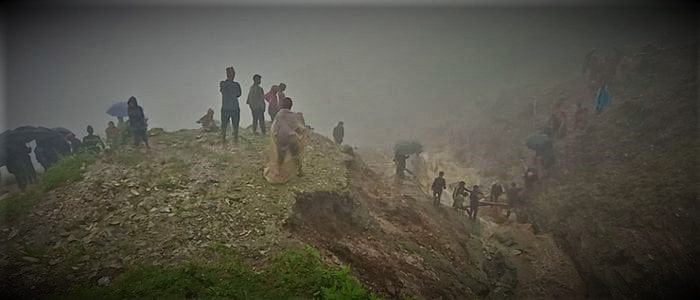 त्रिपालमा बास, जङ्गली जनावरको डरत्रासमा बालबालिका