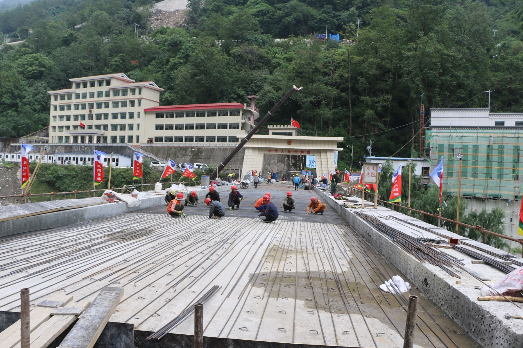 १९ असोजबाट तातोपानी नाका खुल्ने image