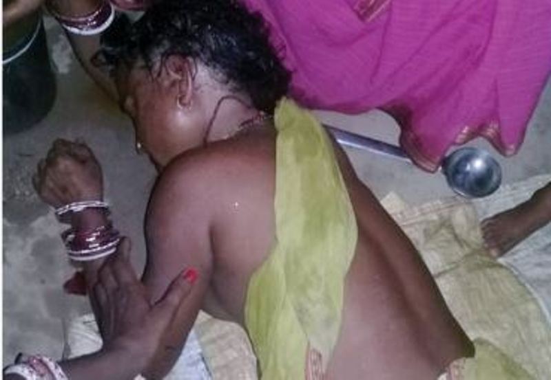 बोक्सी बकाउन मध्यरातमा मन्दिरमा पञ्चायती: कुटपिट गरी मलमूत्र खुवाइएकी महिला अस्पतालमा image