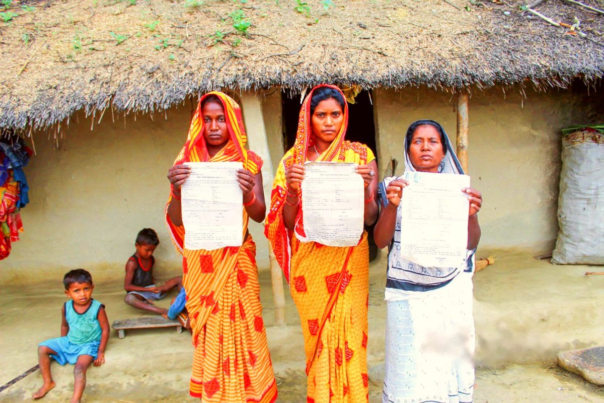 जनता भोकै पर्दै छन्, भोकले मर्दै छन् image