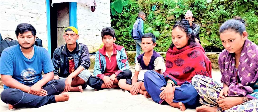 बाढीपहिरोमा ८२८ जना बेपत्ता image