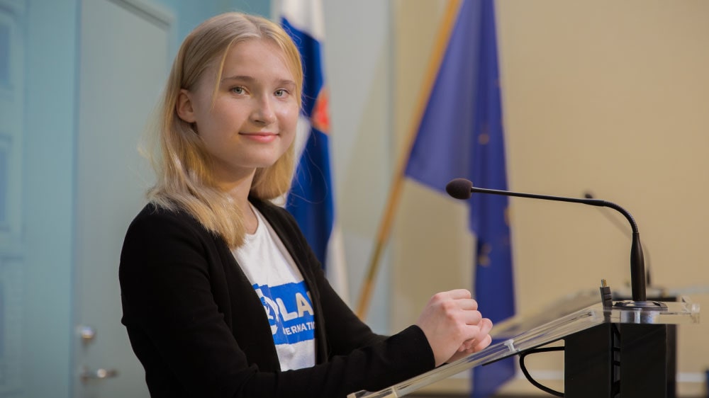 १६ वर्षीया किशोरी प्रधानमन्त्री !