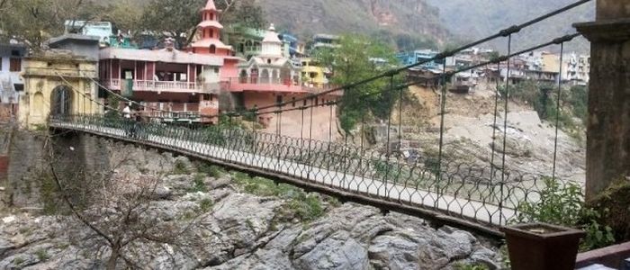 नाका बन्द हुँदा नेपाली व्यापारी भारतमै रोकिए