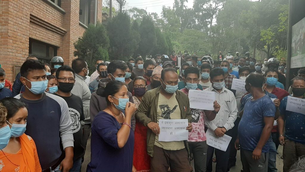 डा.इवामुरा अस्पताल र स्थानीयबीच सहमति, लाखाजुको उपचारमा लाग्ने सम्पूर्ण खर्च अस्पतालले व्यहोर्ने