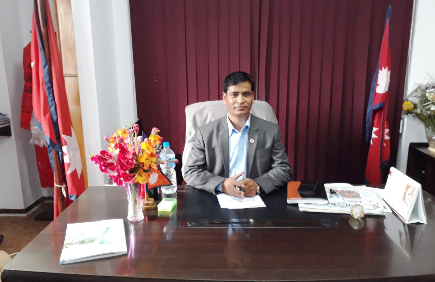 कर्णालीको राजनीतिक तरंग बालुवाटार र खुमलटारसम्म, मुख्यमन्त्रीद्वारा प्रमुख सचेतक हटाइए image