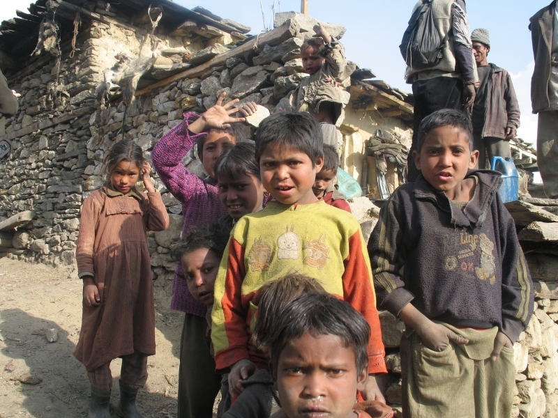 राज्य नै चिन्दैन विपन्न image
