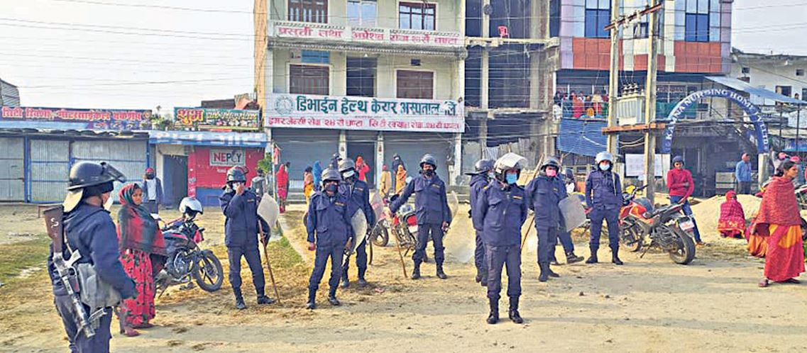 नक्कली चिकित्सकले जाँच्दा बिरामी मारमा, प्रशासन मौन, निजी स्वास्थ्य संस्थामा बेथिति image