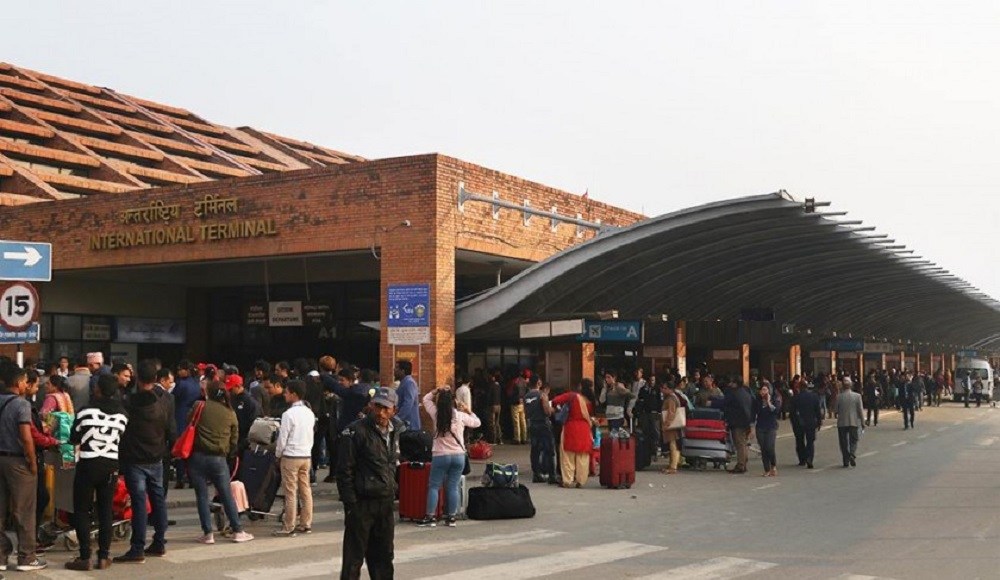 बल्ल खुल्यो सरकारको चेत, कोरोनाका कारण विदेशबाट फर्किएकाको विवरण सङ्कलन गर्ने