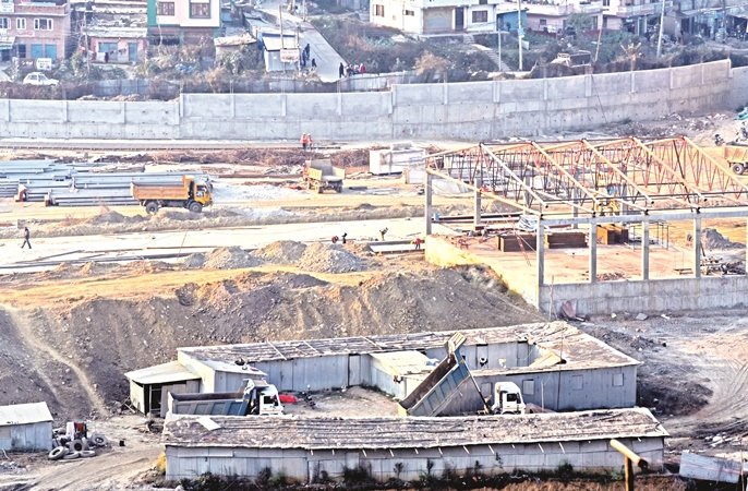 सुक्खा बन्दरगाह निर्माण तीव्र image