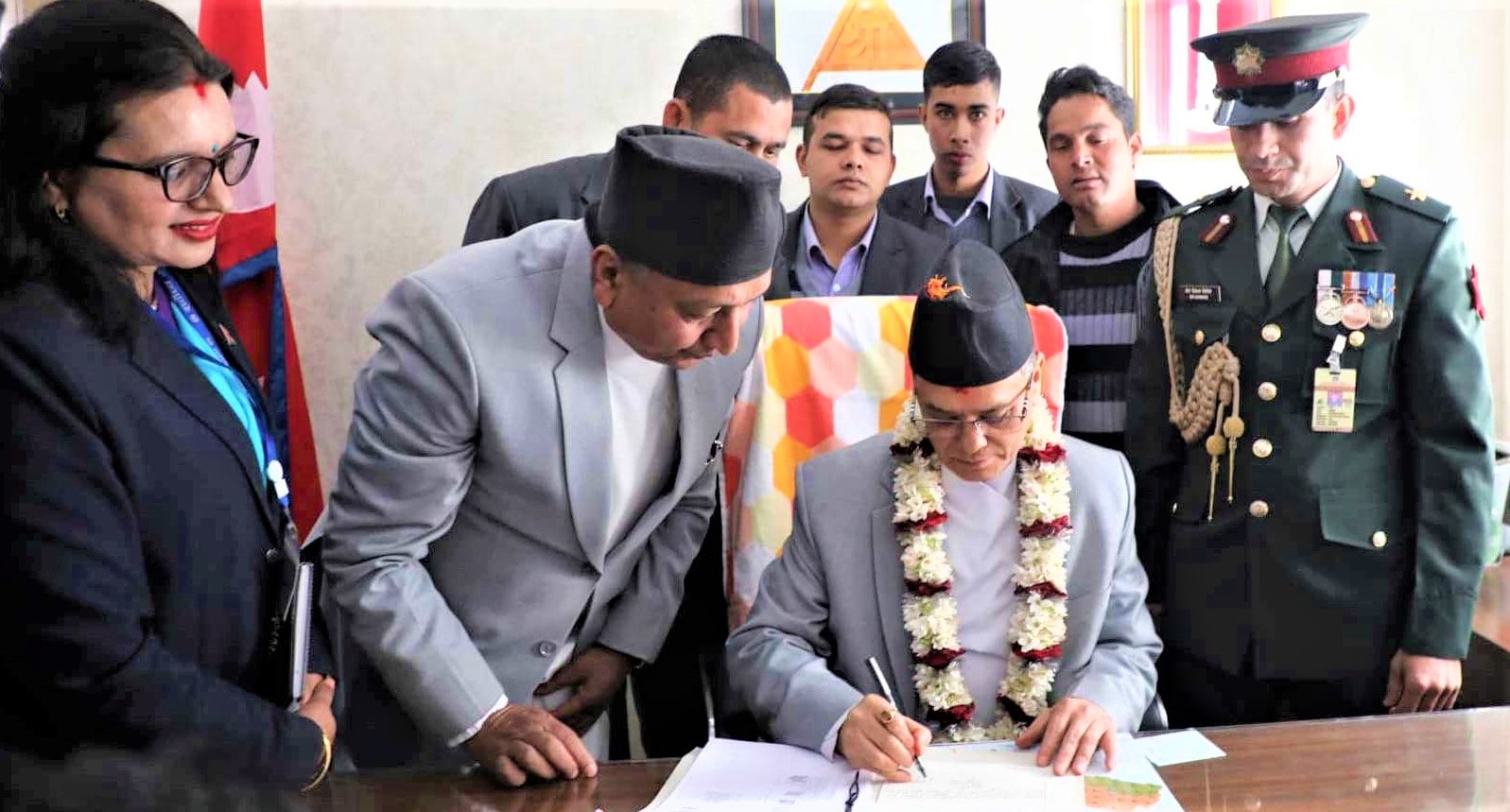 संसद विघटनविरुद्धको रिट प्रधानन्यायाधीश हेर्दै image