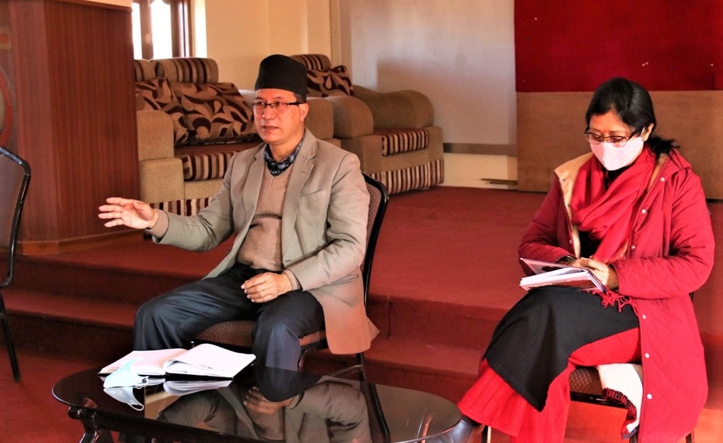 कक्षा ११ र १२ मासिक शुल्क छुट गर्ने विषयमा प्रधानाध्यापकहरुसँग छलफल