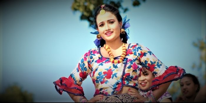 अस्ट्रेलियामा बसेर कलाकारिता निखार्दै मोडेल मिश्रको ‘देउन दिलमा दरबन्दी’