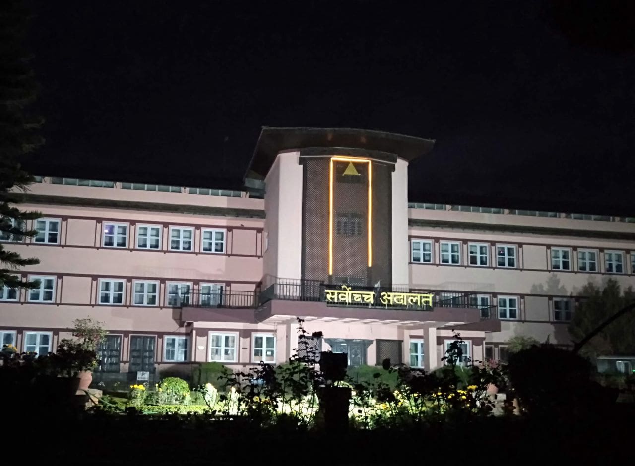 सरकारसँग लिखित जवाफ माग image