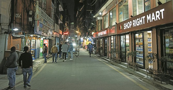 लयमा फर्कंदै ठमेल र दरबार मार्ग image
