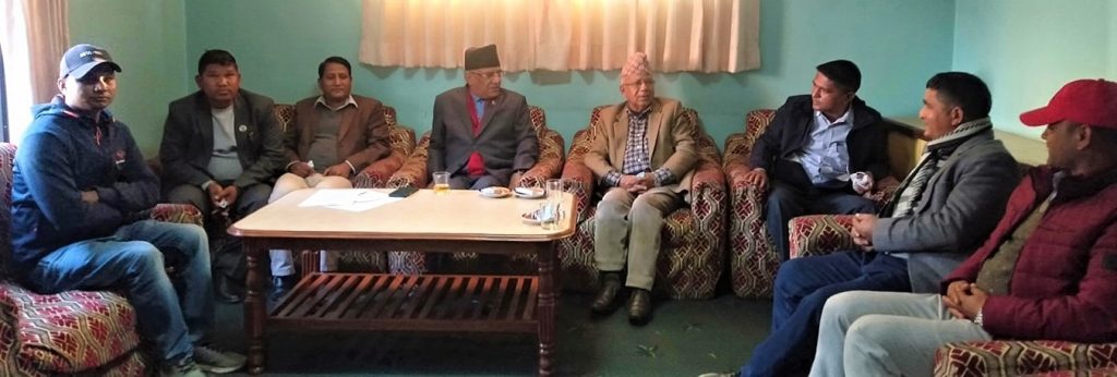 ओली पक्षलाई छोड्दै प्रचण्ड पक्षमा प्रवेश तीन जना केन्द्रीय सदस्य