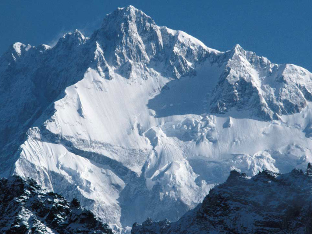 कञ्चनजङ्घा जाने नयाँ पदर्माग निर्माण हुँदै