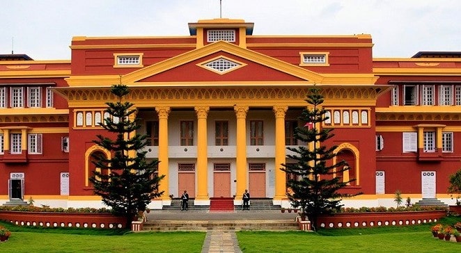 पदाधिकारीको सुनवाइ बिनै शपथ