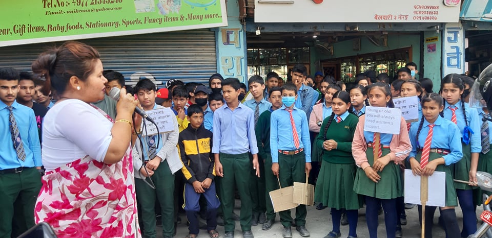 महिला हिँसाविरुद्ध शिक्षा सन्देश इग्लिस स्कूल बेलवारीद्वारा जनचेतनामूलक कार्यक्रम आयोजना