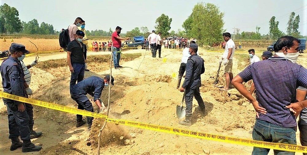 एक महिनादेखि बेपत्ता झा दम्पतीको भेटियो शव