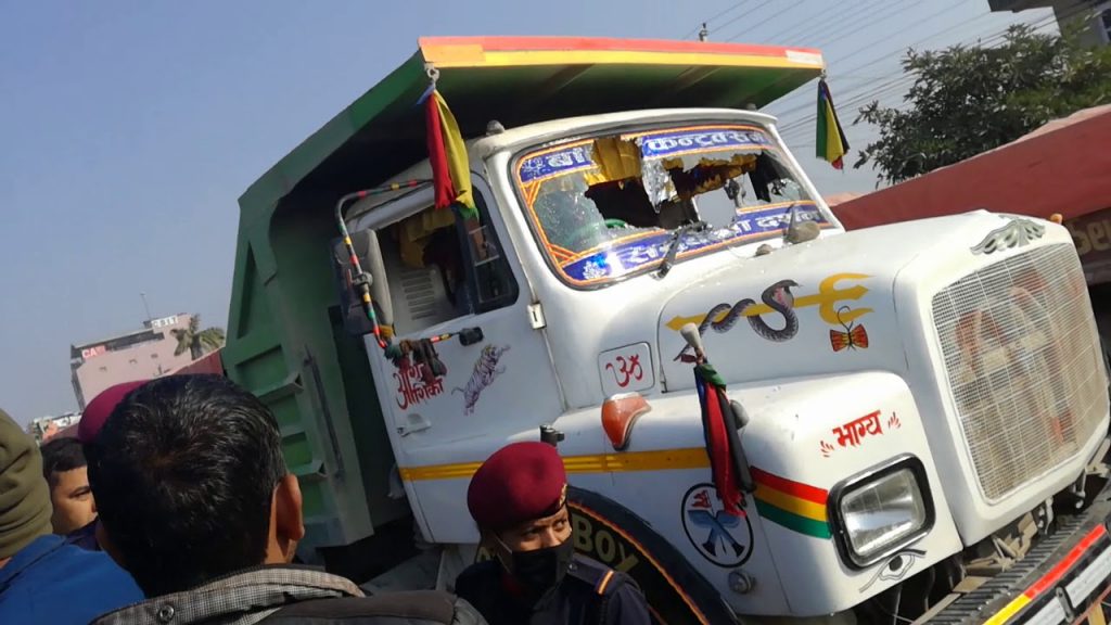 टिपरको ठक्करबाट थप एकको मृत्यु
