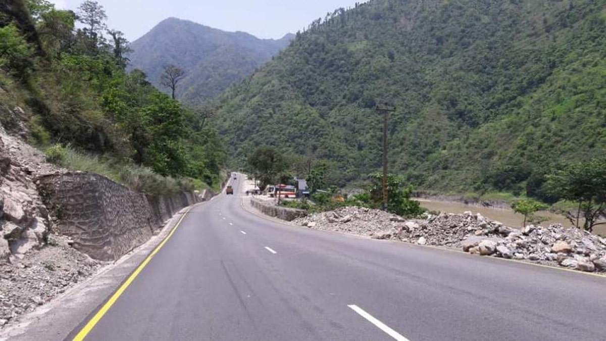 नागढुङ्गा–मुग्लिन सडक विस्तार अघि बढाइने image
