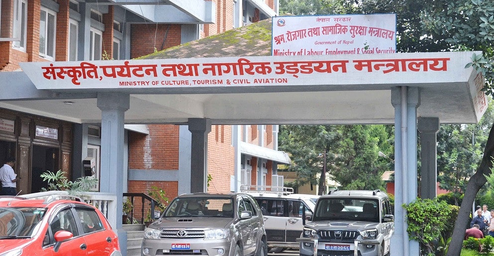 भारतबाट आउनेलाई राख्न पर्यटन मन्त्रालयले तोक्यो आठ होटल