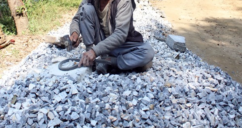 बन्दाबन्दीले मजदुरलाई छाक टार्नै मुस्किल image