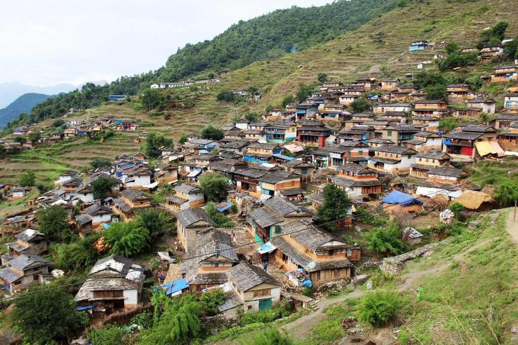 बिरानो लाग्दै आफ्नै गाउँ टोल