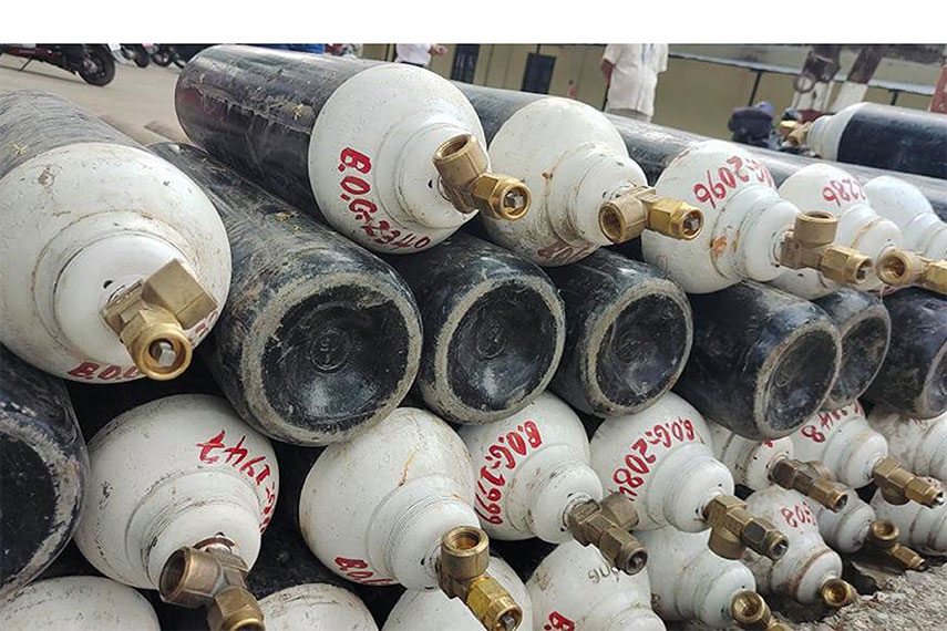 भारतबाट नेपालमा अक्सिजन ग्यास भित्रियो