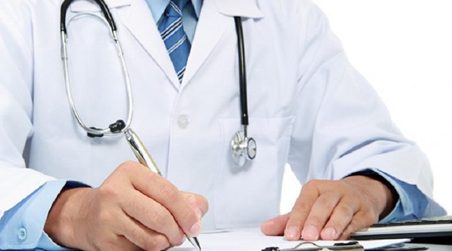 चिकित्सक भन्छन् : हामीलाई घोषण गरेको भत्ता खोइ ?