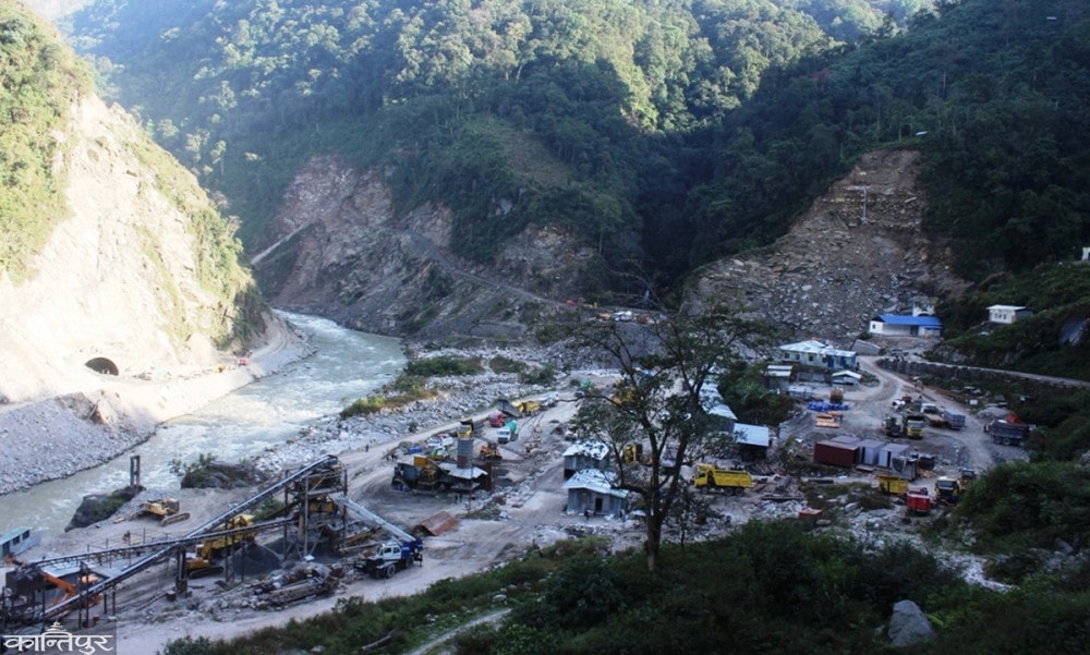 अरुण तेस्रोको काम ठप्प image