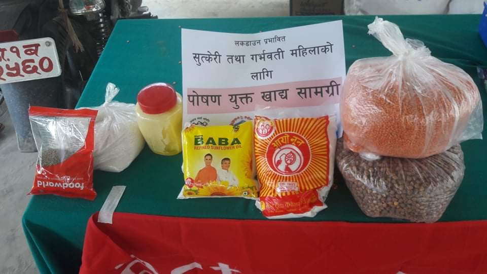 गर्भवतीलाई पोषणयुक्त सामग्री वितरण image