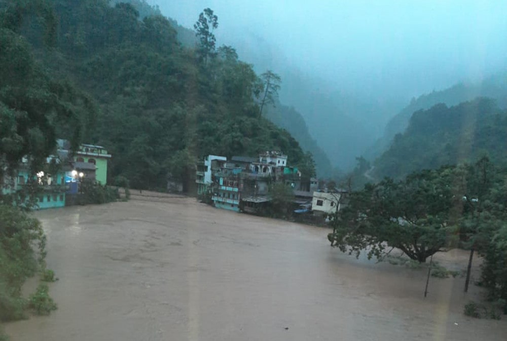 सेतीवेणीका आठ घर डुबानमा