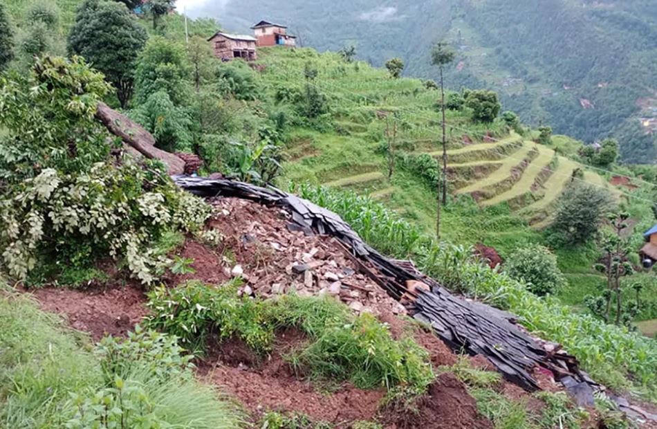 बागलुङको ताराखोलाको बाढीमा बाढि र पहिरोको वितण्डा