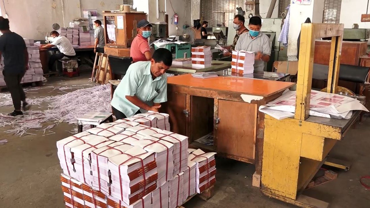 सत्तरी प्रतिशत पाठ्यपुस्तक बिक्री, नयाँ नक्साको बेग्लै पृष्ठ पठाइयो image