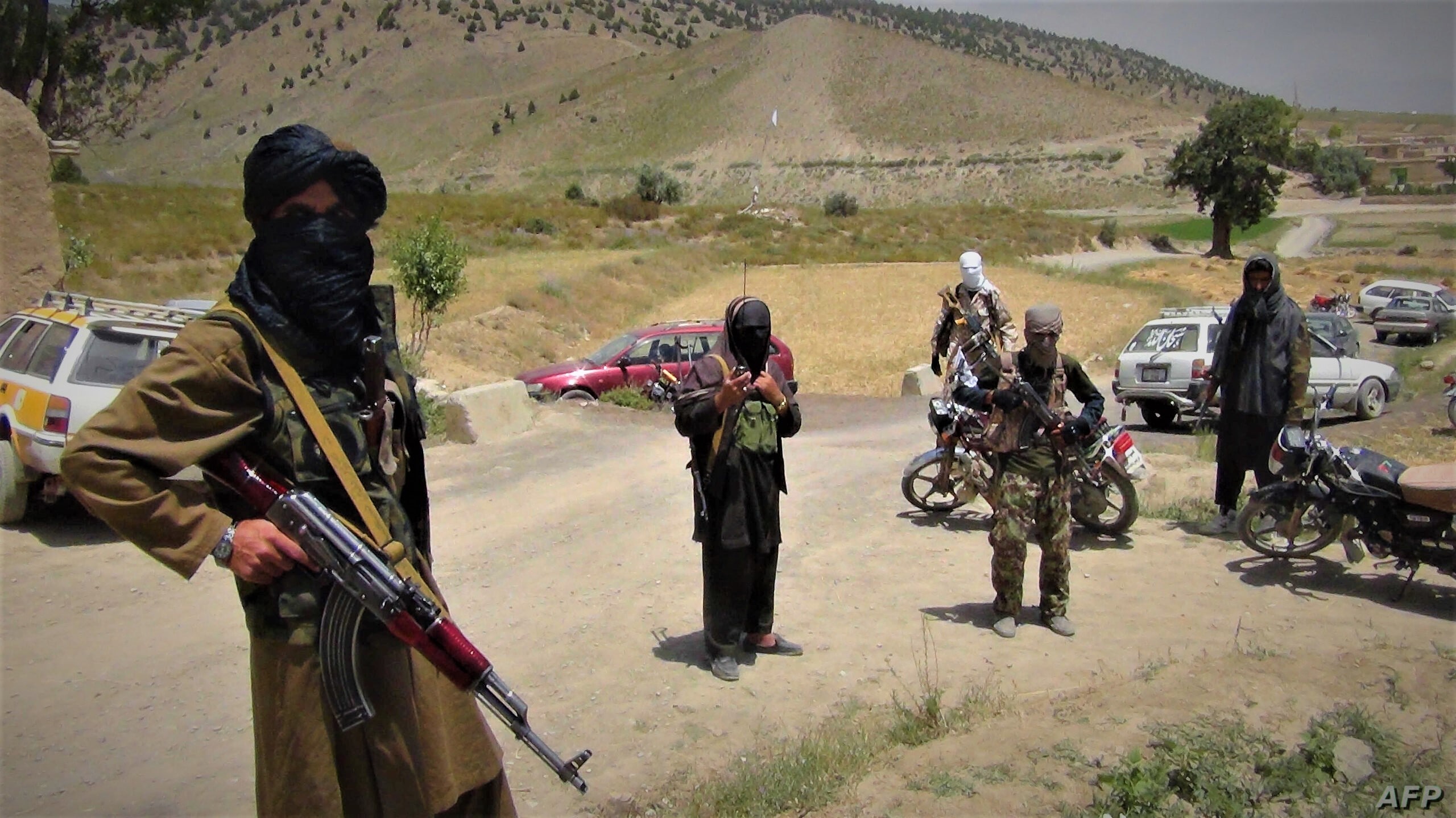 एकैसाथ थप तीन प्रान्तीय राजधानी तालिबानको कब्जामा image