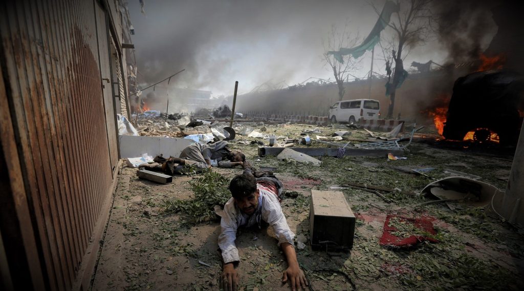 विमानस्थलमा बम विस्फोट, मृत्यु हुनेको संख्या ६० पुग्यो