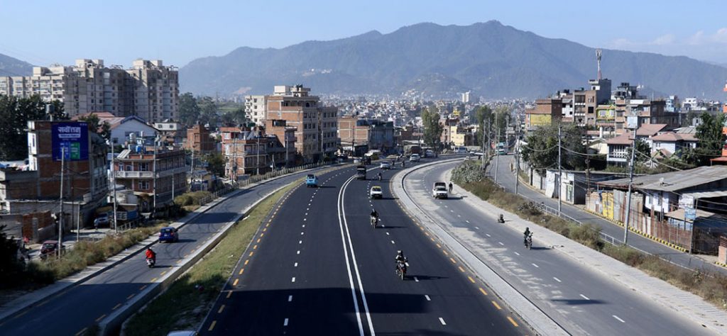 बेलुकी ८ बजेपछि सवारीसाधन सञ्चालनमा रोक