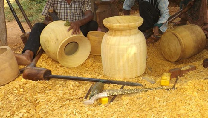 सङ्कटमा पयो ठेकी बनाउने व्यवसाय image