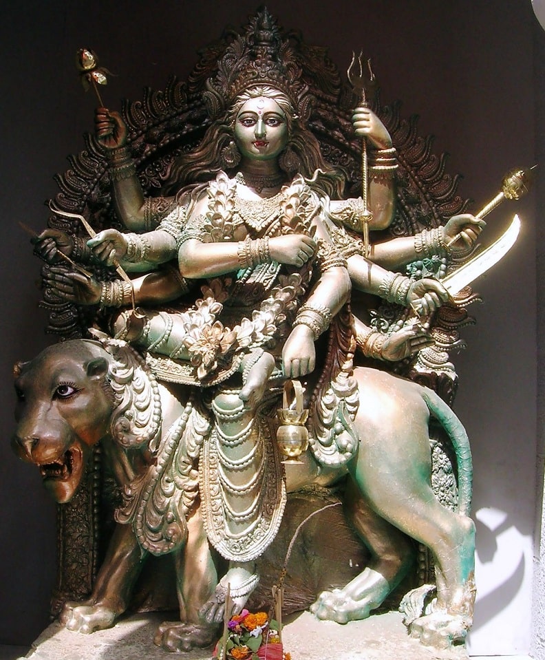 दशैँको तेस्रो दिन चन्द्रघण्टाको पूजा गरिँदै