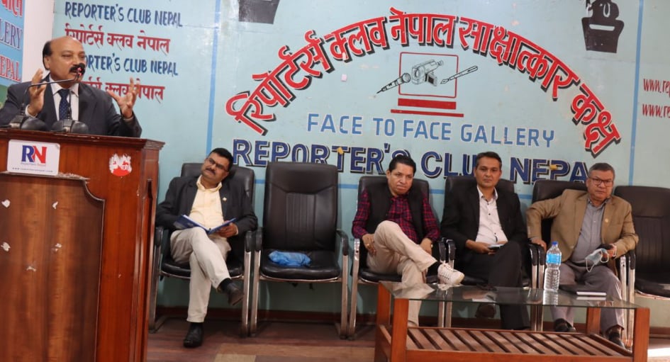अधिवक्ताहरू भन्छन् : प्रधानन्यायाधीशको न्यायिक नैतिकको धरातल समाप्त image