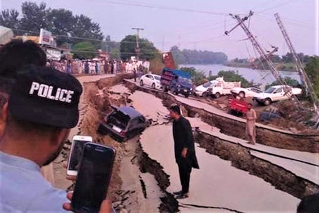 पाकिस्तानमा भूकम्प गयो, १८ जनाको मृत्यु