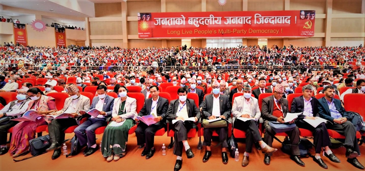 पाँच समूहको सुझाव पछि अध्यक्ष ओलीले जवाफ दिदै, एमाले विधान महाधिवेशन आज सकिने image