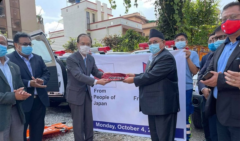 नेपाललाई छ एम्बुलेन्स हन्तान्तरण