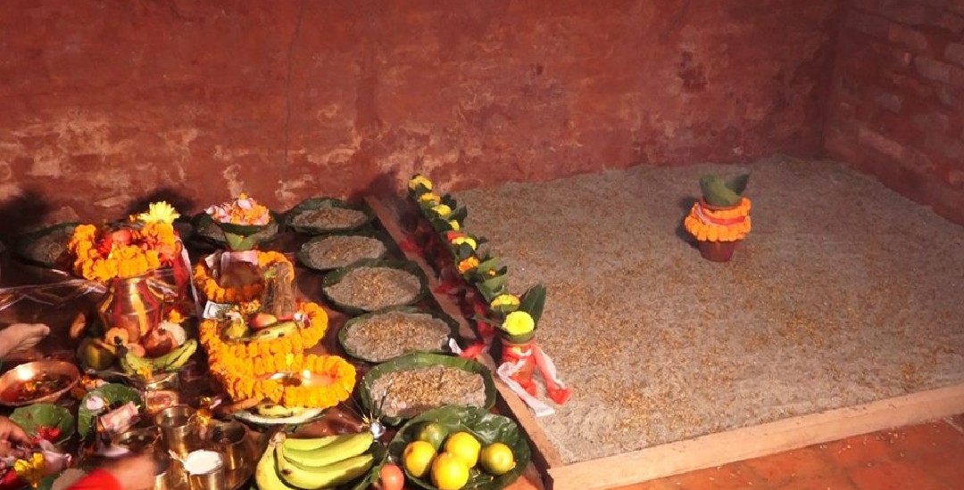 दसैंको पहिलो दिन घटस्थापना, जमरा राखिंदै image