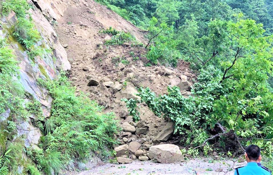 सिद्धार्थ राजमार्ग फेरी अवरुद्ध