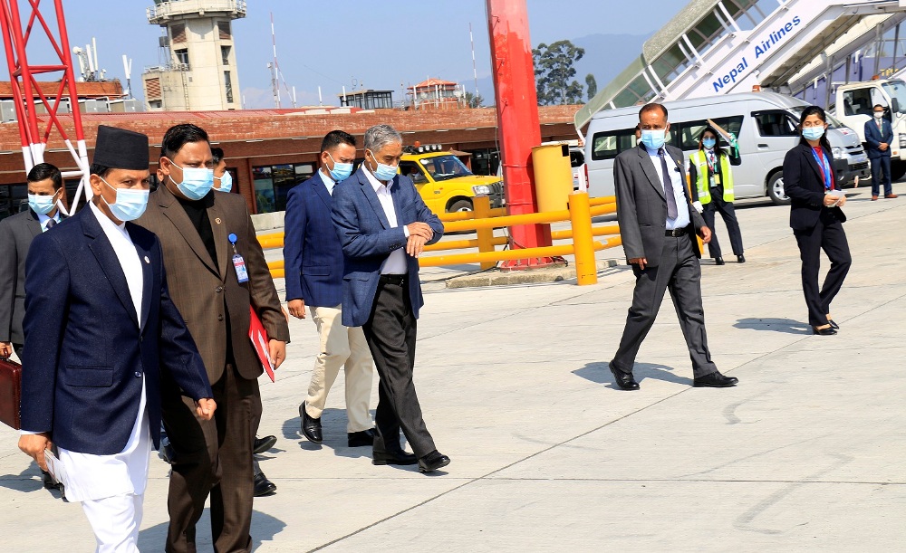 प्रधानमन्त्री देउवा स्वदेश फिर्ता
