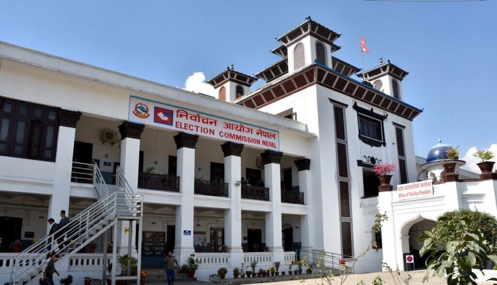 चुनावी आचारसंहिता मन्त्रीदेखि कर्मचारी र उम्मेदवारदेखि मतदातासम्मलाई लाग्ने image